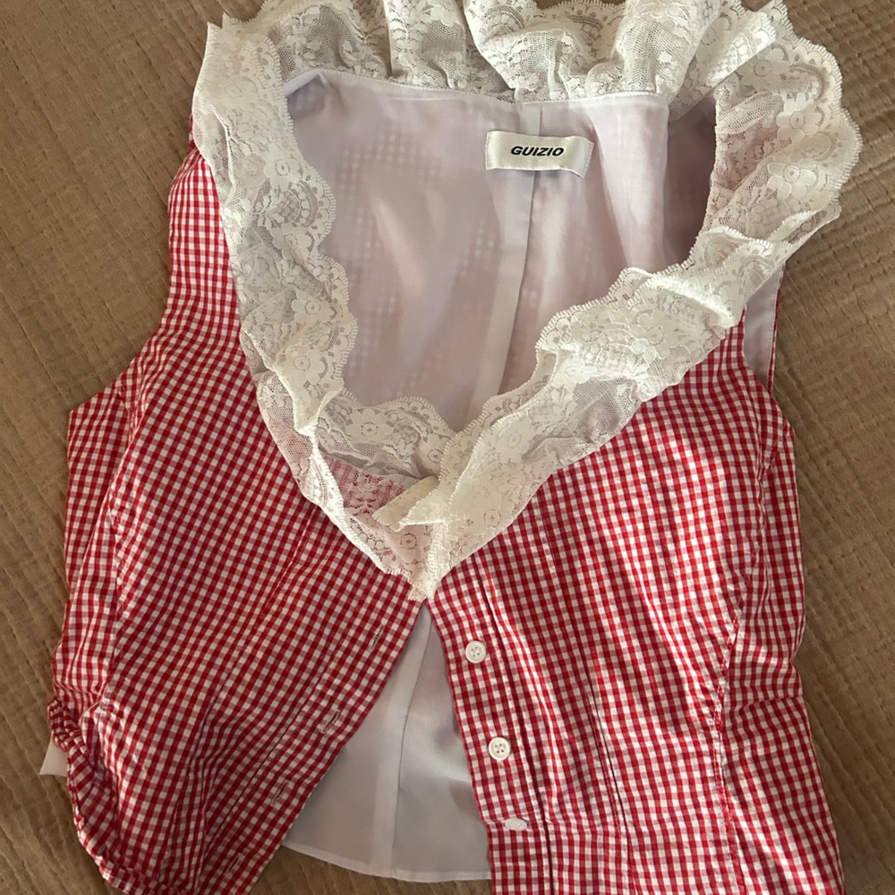 Guizo Red Gingham Blouse with Lace Trim